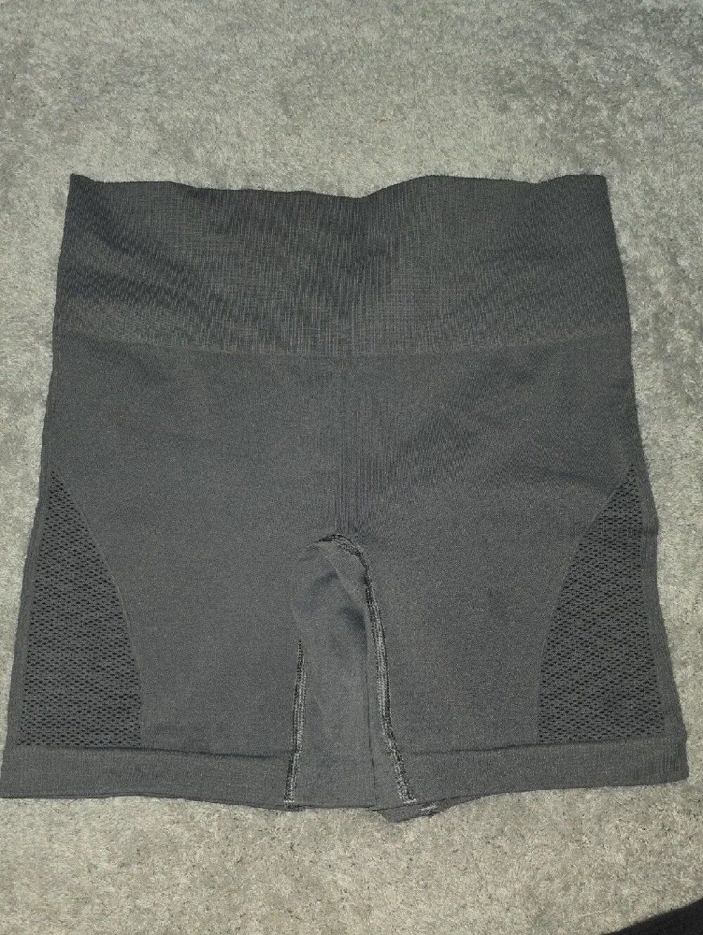 Lululemon Dark Gray Seamless High-Rise Shorts - Picture 2 of 4